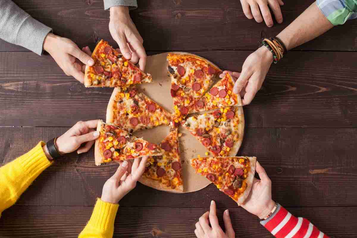 cosa succede all'organismo quando mangi pizza